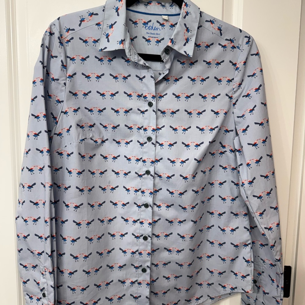 Boden Light Blue Button-Down Shirt with Navy & Coral Bird Print